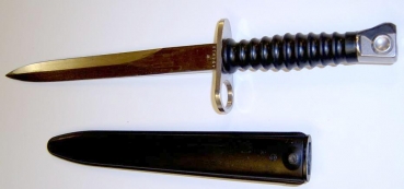 Neu eingetroffen: Bajonett Schweizer Sturmgewehr Modell 1957 mit Leder-Koppelschuh